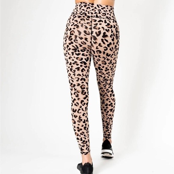 IVL collective INTO THE WILD leopard ACTIVE LEGGING Sz 2 - Picture 3 of 5